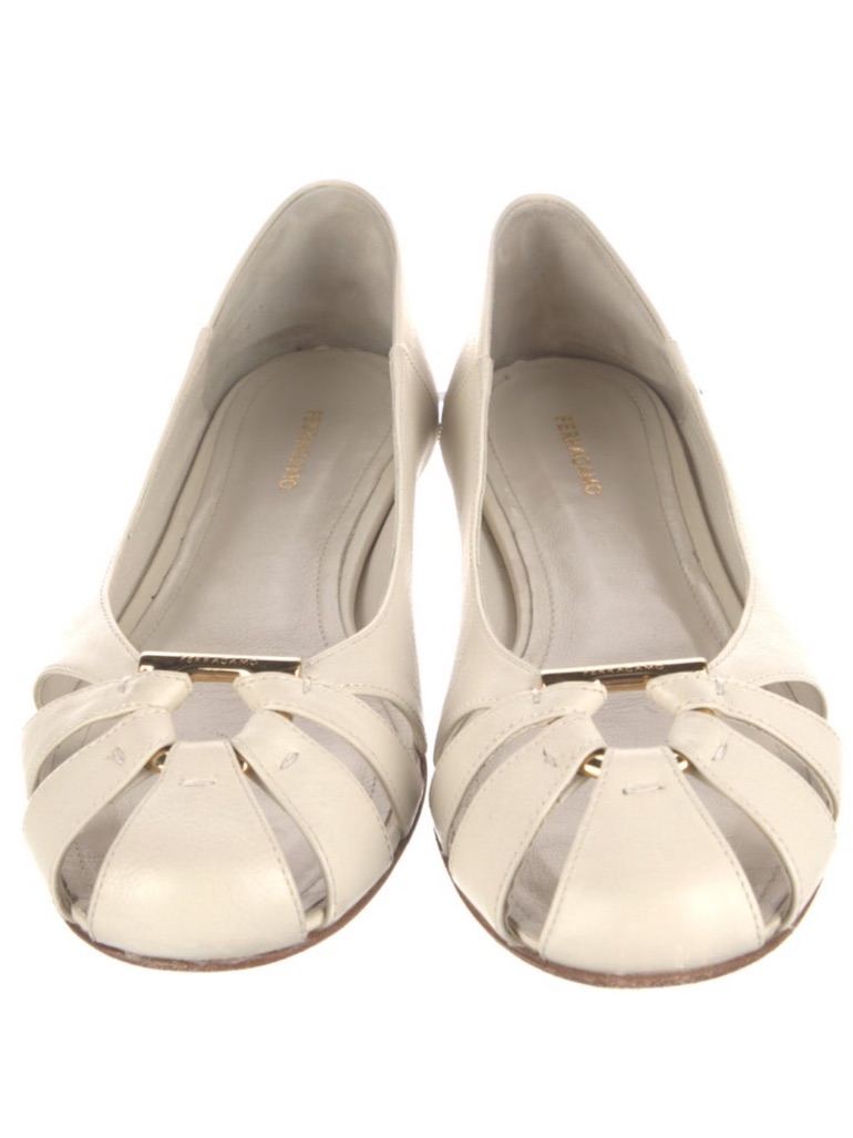 Salvatore Ferragamo Cream Leather Cutout Flats With Gold Accent